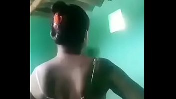 Mallu girlfriend shows her boobs