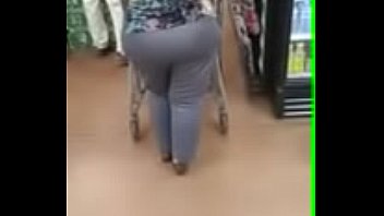 Big booty granny candid