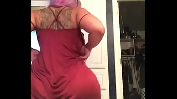 Bunz4ever ass in red sundress