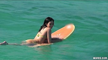 Pervert spots stunning big-ass surfer Jenna J Ross on the beach