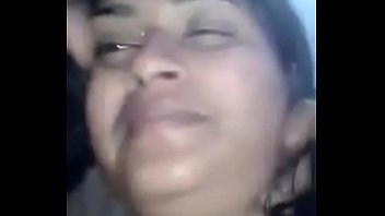 VID-20190502-PV0001-Kerala Thiruvananthapuram (IK) Malayalam 42 yrs old married housewife aunty bathing with her 46 yrs old married husband sex porn video