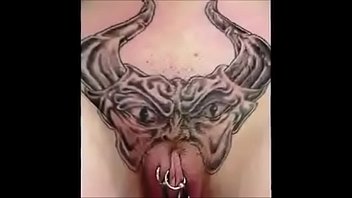 le foto di tatuaggi sessuali vedono il video completo qui: 