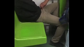 Jugando en el metro