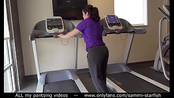Hilarious Pantsing on a Treadmill
