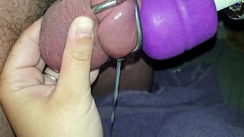 Chastity cage to cum