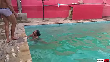 Ksal hot foi para o clube da boate, e foram tomar um banho de piscina, e fuderam na frente de geral.